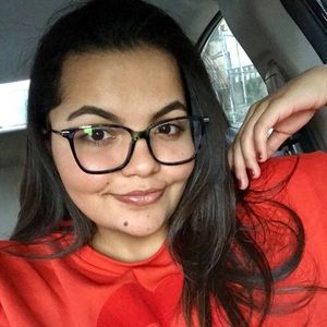 Meet your Posher, Alina